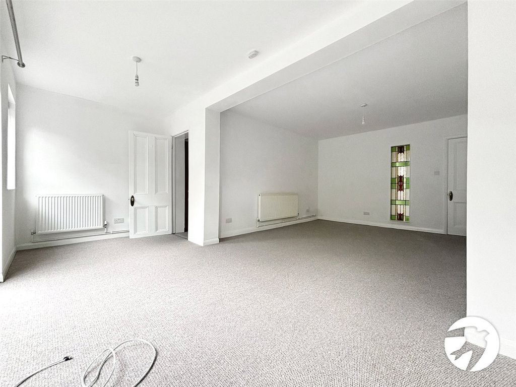 Property photo 2 of 9 Picture No. 06
