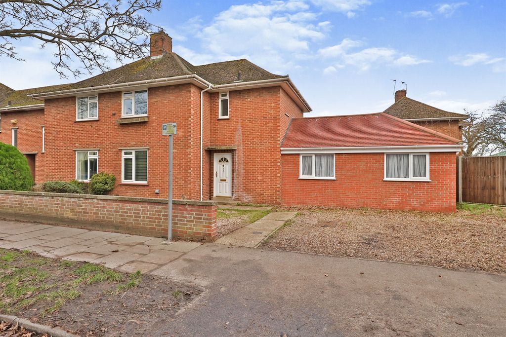 Property photo 1 of 17 Image