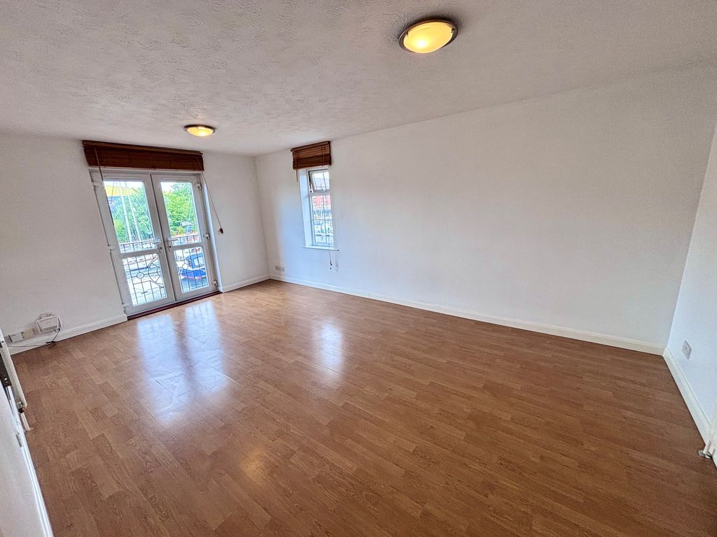 Property photo 2 of 8 Living Room