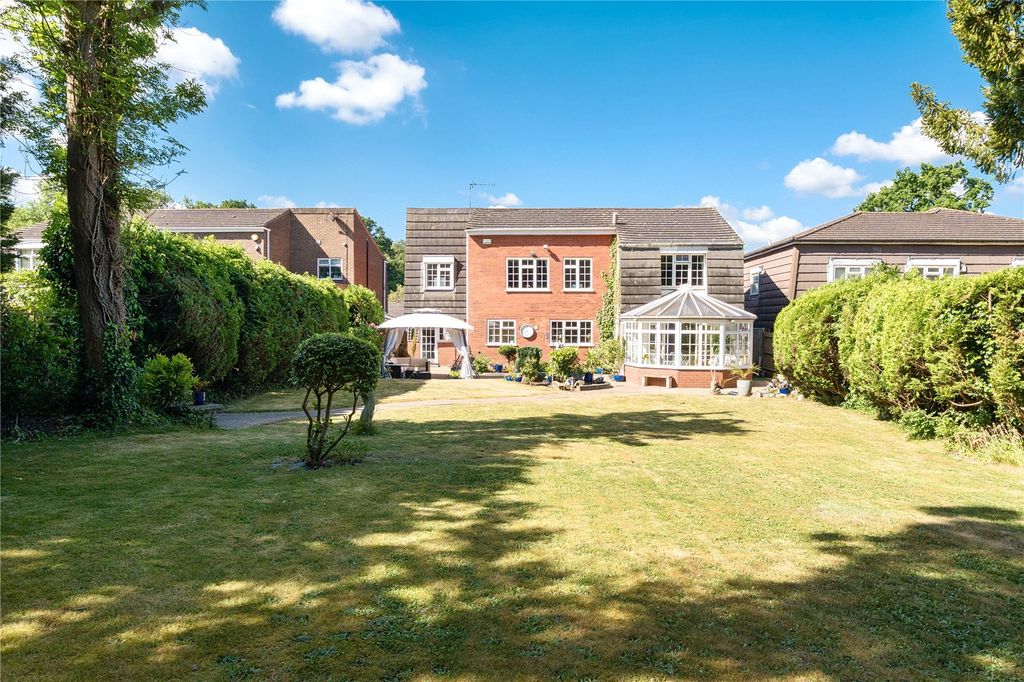 Property photo 2 of 29 Garden