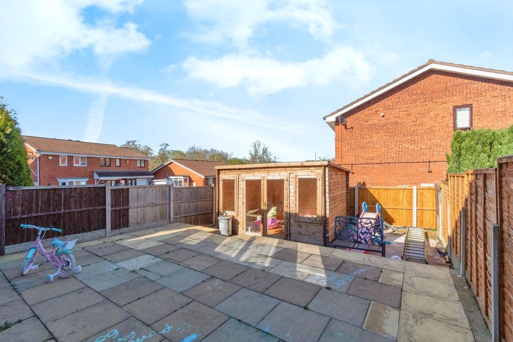 Property photo 3 of 17 Photo