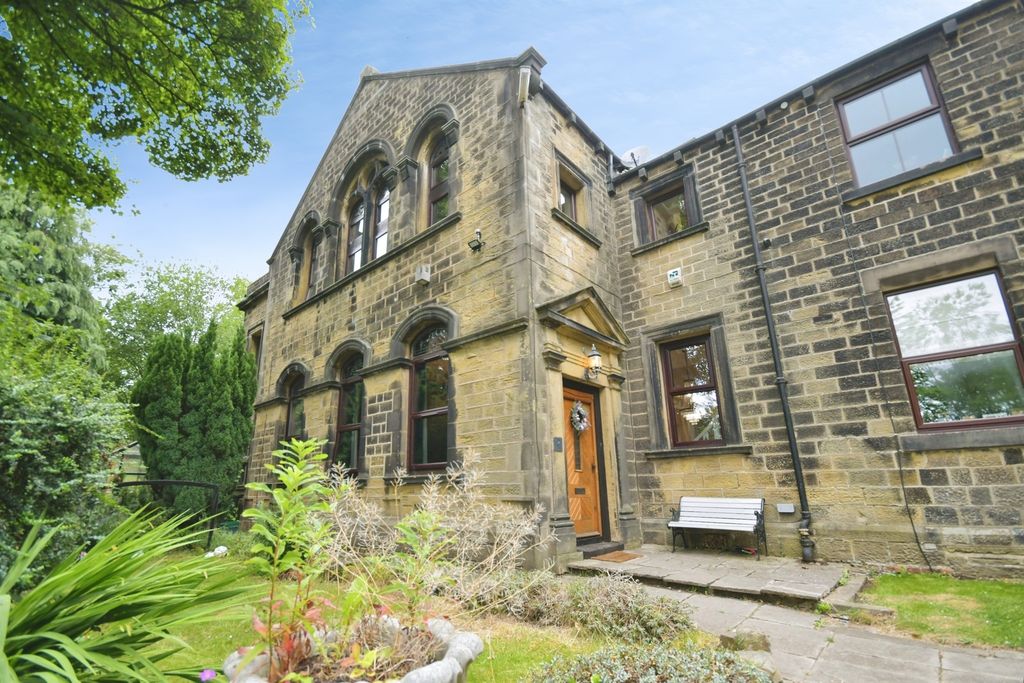Property photo 1 of 25