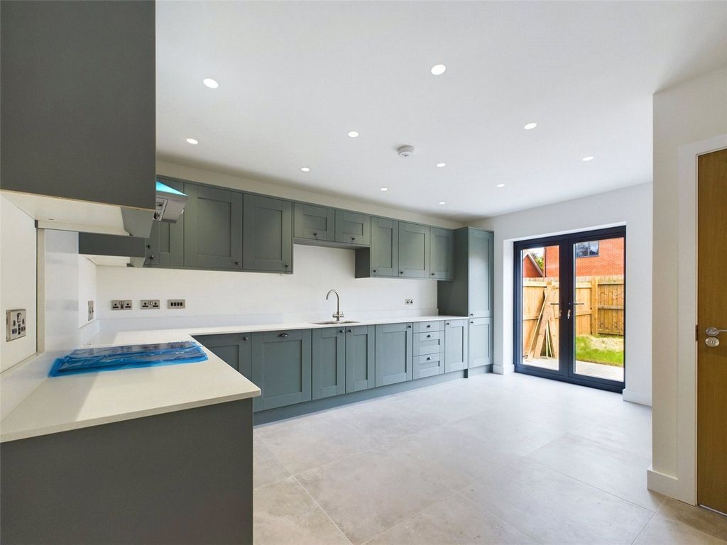 Property photo 2 of 11 Picture No. 07