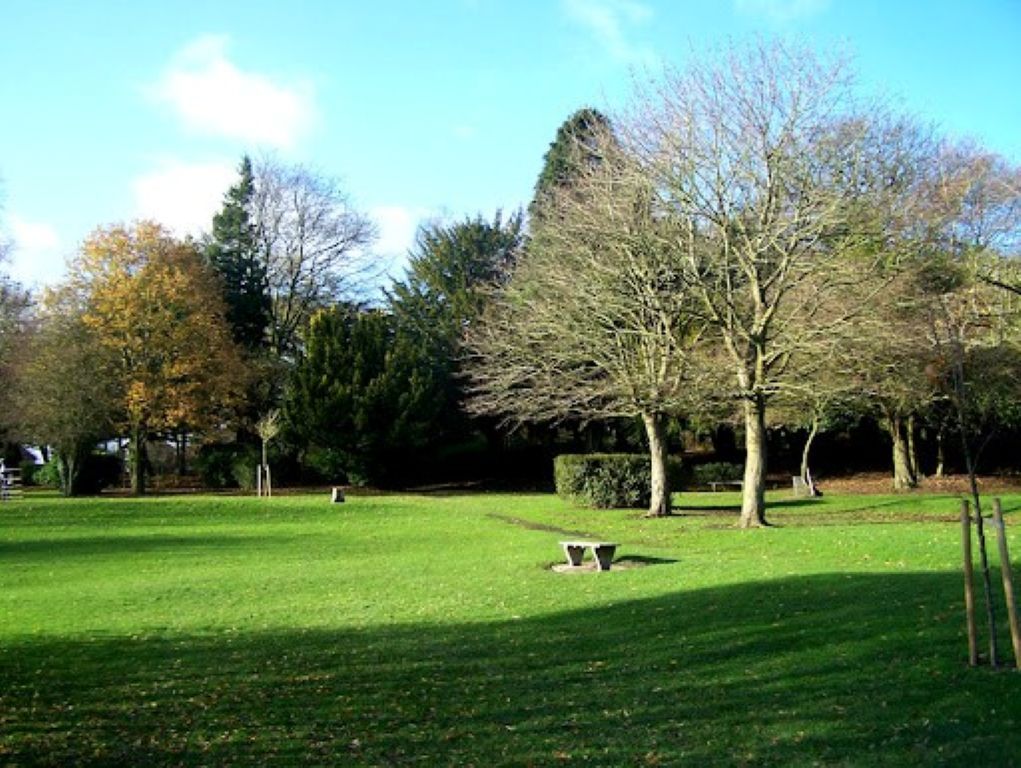 Property photo 1 of 3