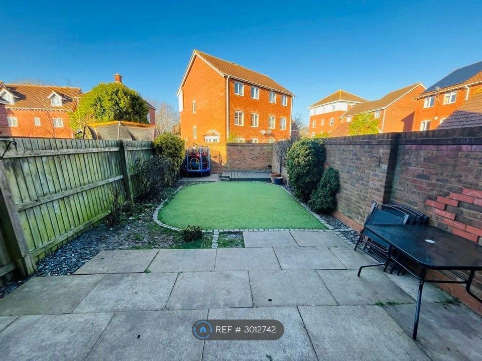 Property photo 2 of 14 Rear Garden