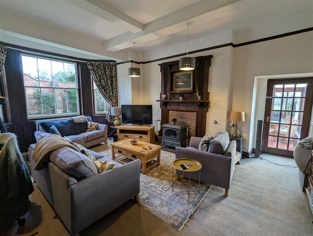 Property photo 2 of 11 Pxl_20251216_142328438.Jpg