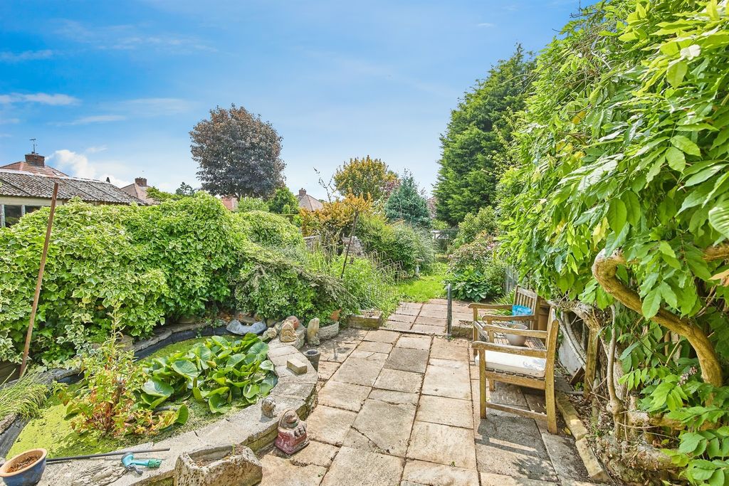 Property photo 3 of 17
