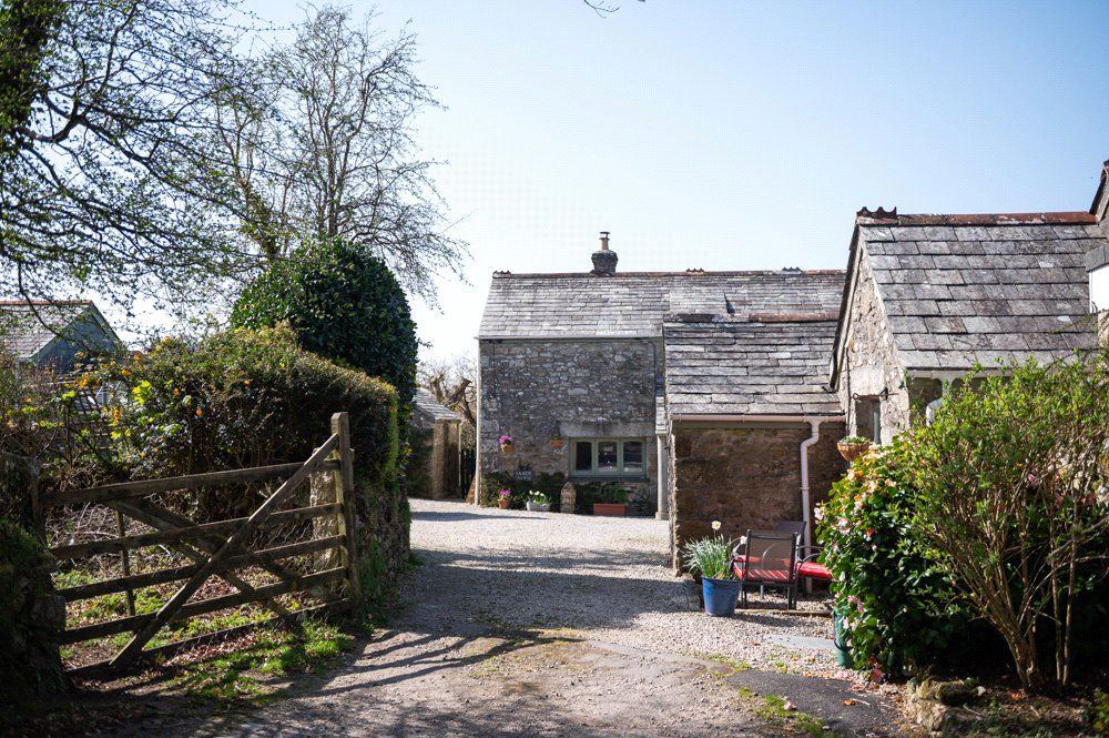 Property photo 1 of 32 Sandy's Barn