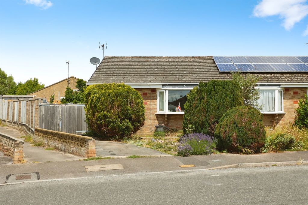 Property photo 1 of 12