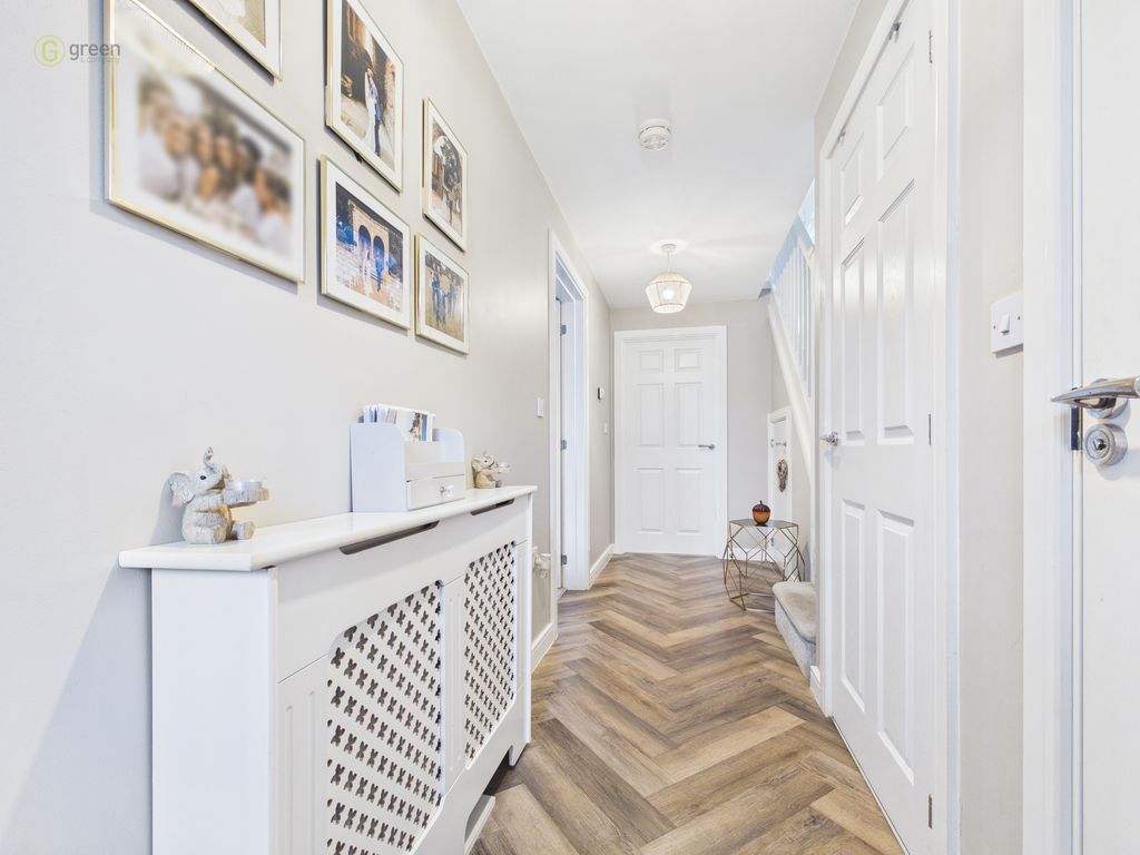 Property photo 2 of 43 Cam01332G0Pr0655Still002