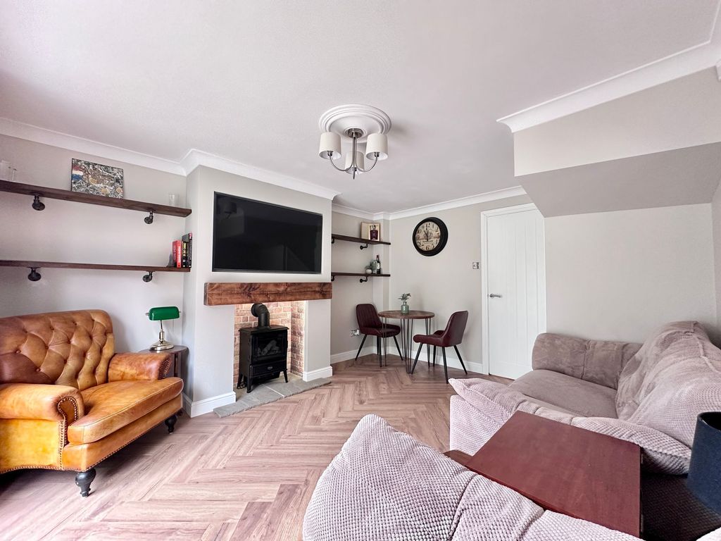 Property photo 3 of 20 Lounge/Diner