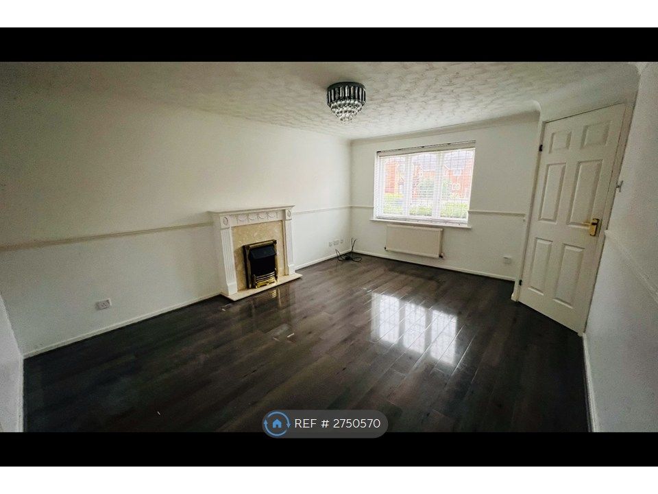 Property photo 1 of 9 Living Room