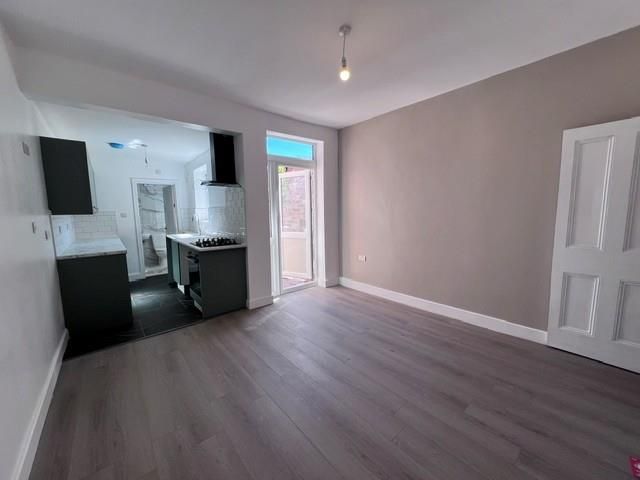 Property photo 3 of 9 Dining Room.Jpg