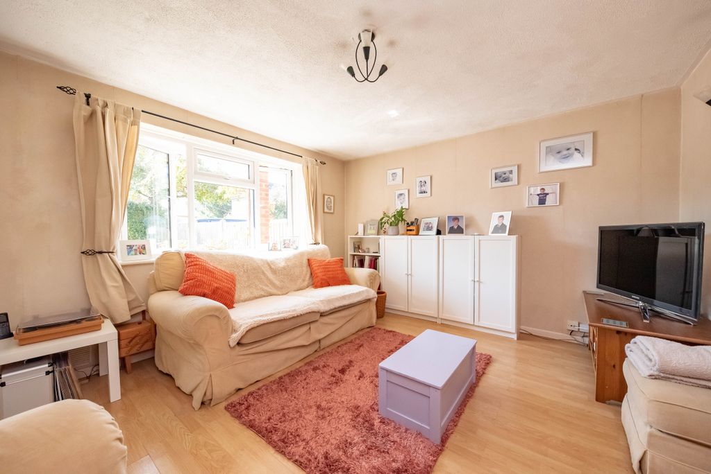 Property photo 3 of 14 Living Room