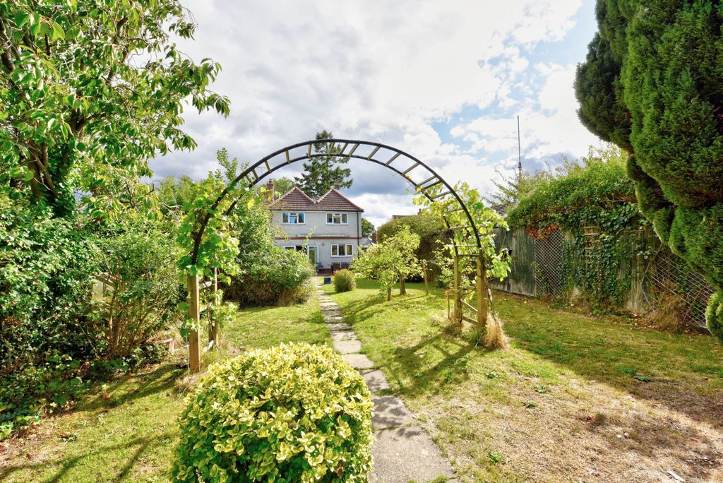 Property photo 3 of 19