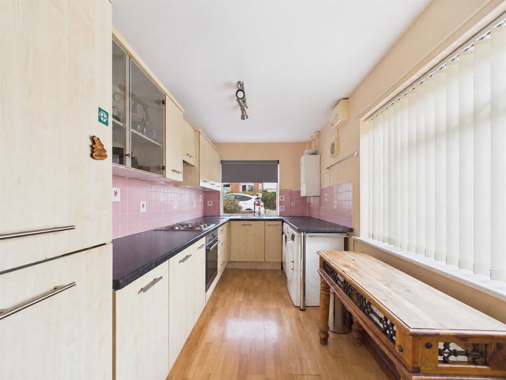 Property photo 2 of 15