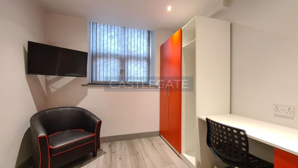 Property photo 2 of 13 Flat 2, Room 3, Dundas Works, 15-17 Dundas Street, Huddersfield, HD1 2He (2)