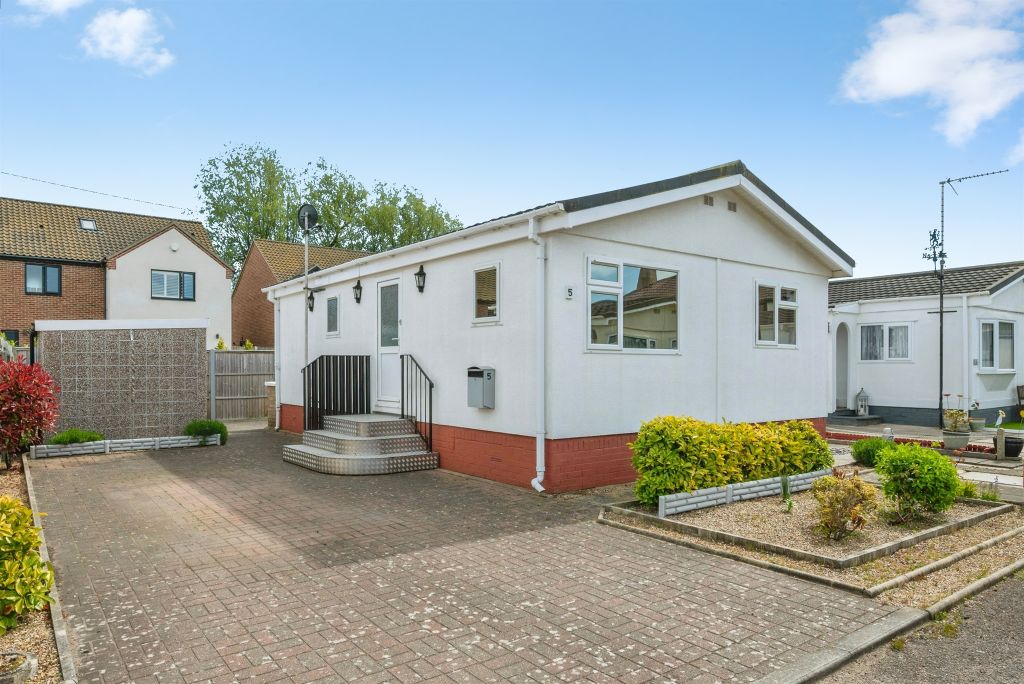 Property photo 3 of 15