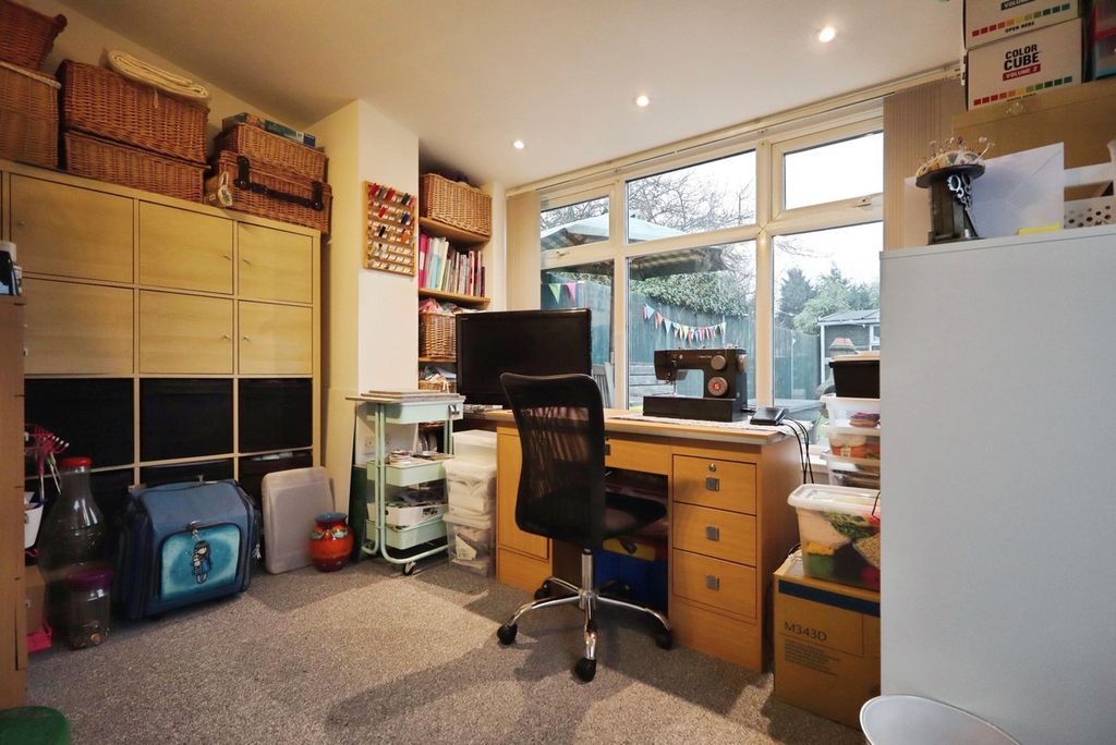 Additional image 9 of 4 bed semi-detached house for saleBranston Road, Burton-On-Trent DE14