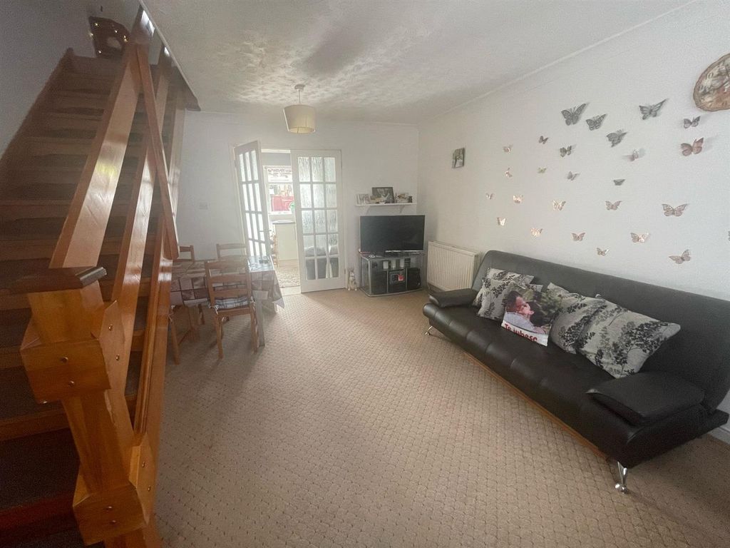 Property photo 2 of 7 Photo-2025-08-08-16-45-03.Jpg