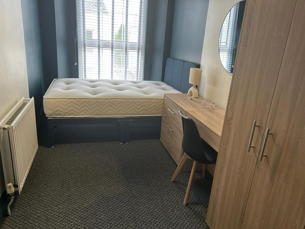 Property photo 1 of 6 Fcc1E2A7-Ca1F-4A99-A9E6-E8F5E42E929A.Jpg