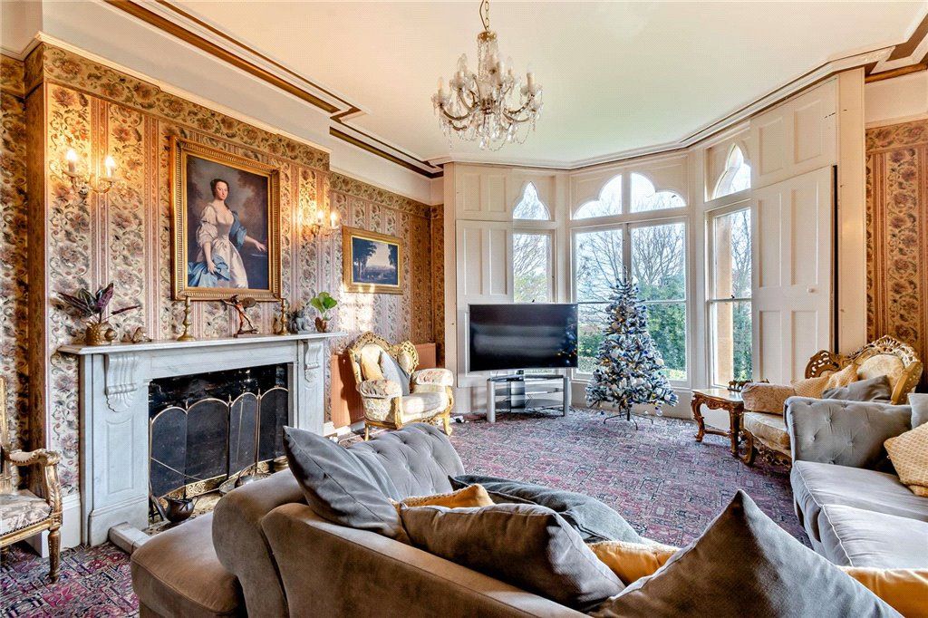 Property photo 2 of 36 Reception