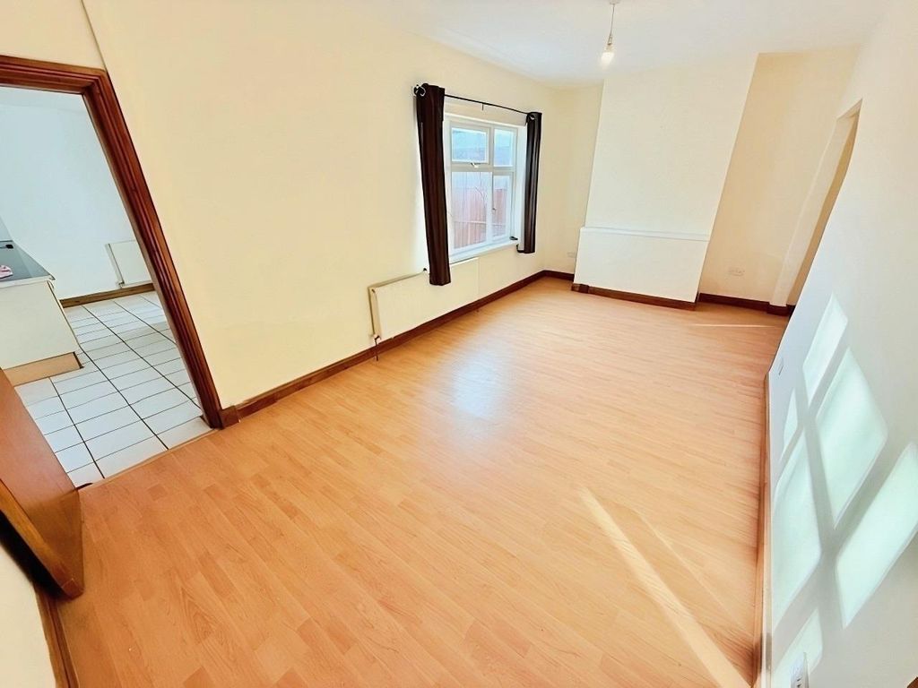 Property photo 3 of 18 B5Ad9F9c-2.Jpg