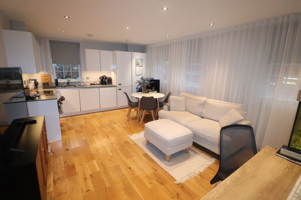 Property photo 2 of 5