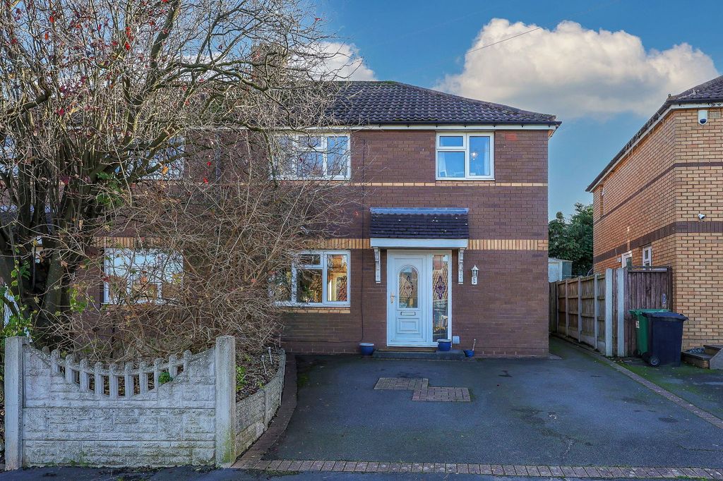 Property photo 1 of 21