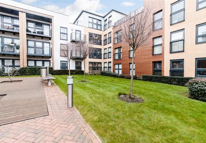 Property photo 2 of 8