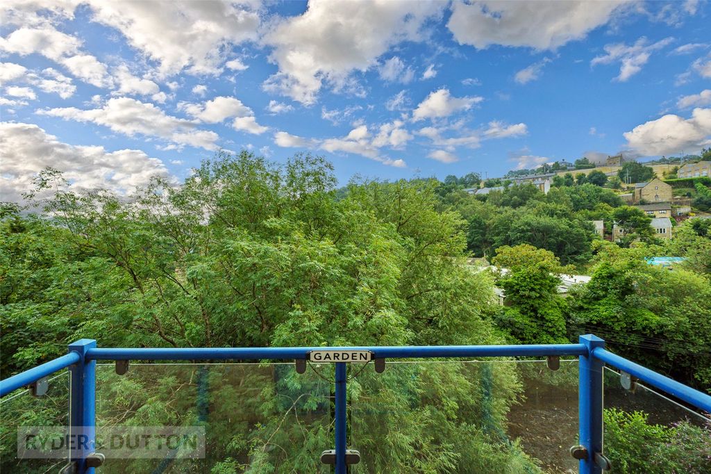 Property photo 3 of 13 Picture No. 04