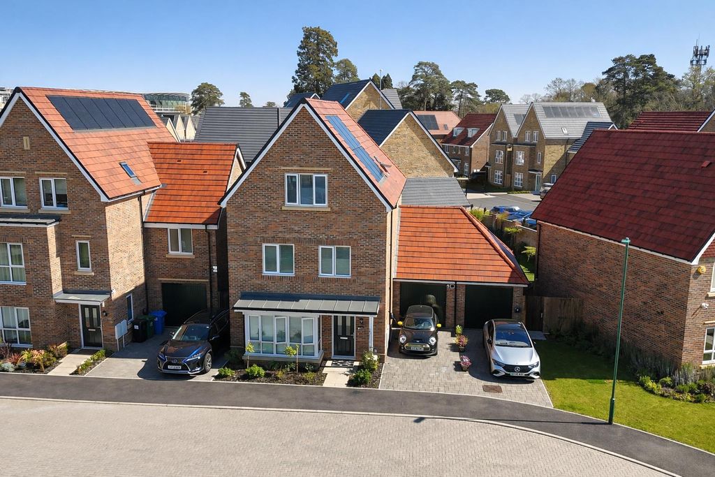 Property photo 1 of 19