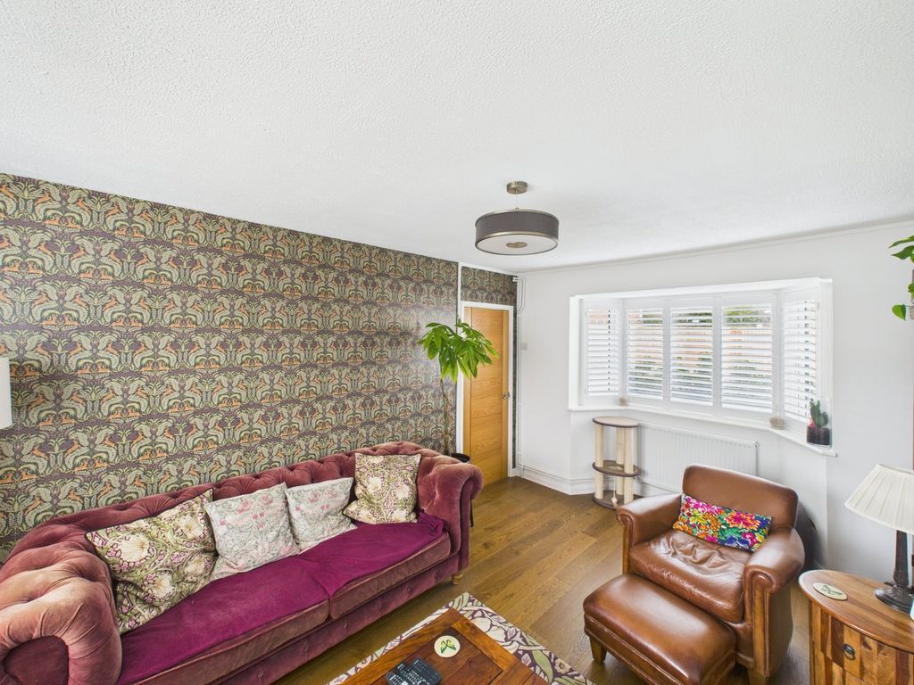 Property photo 2 of 10 Living Room