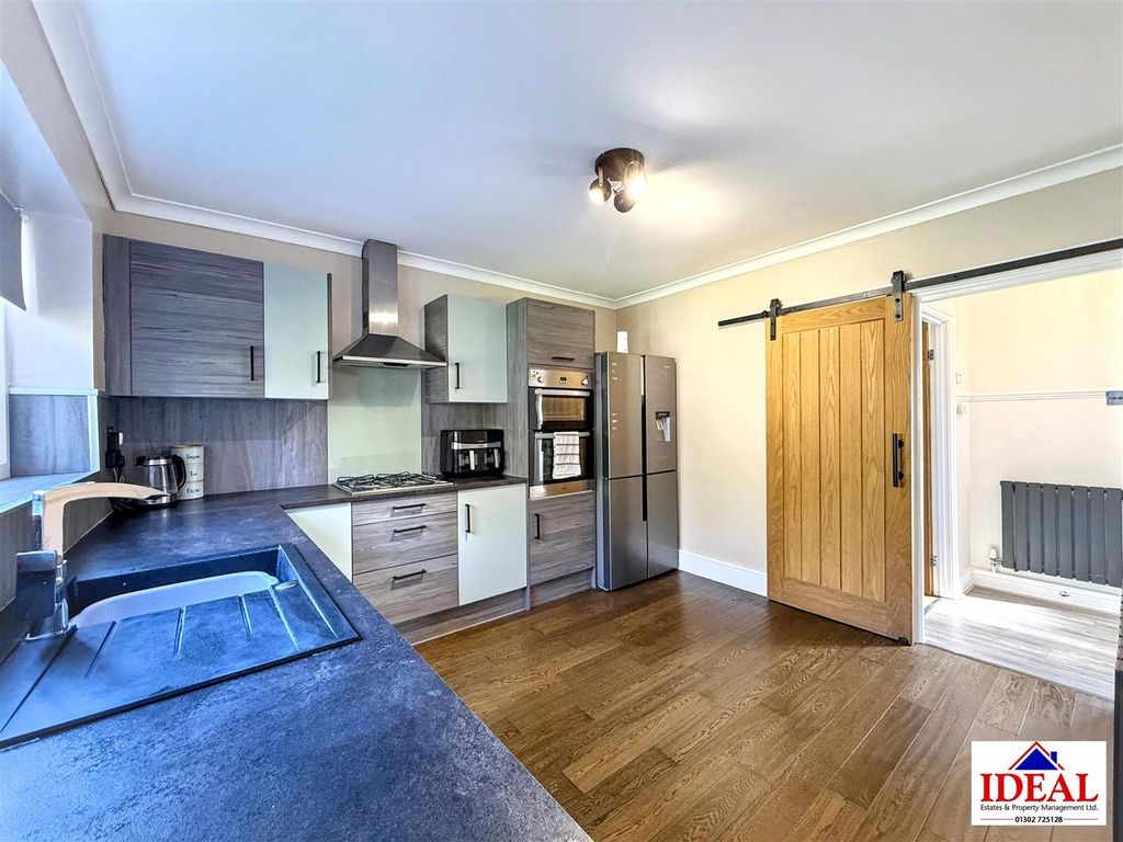 Property photo 3 of 19 Image00024.Jpg