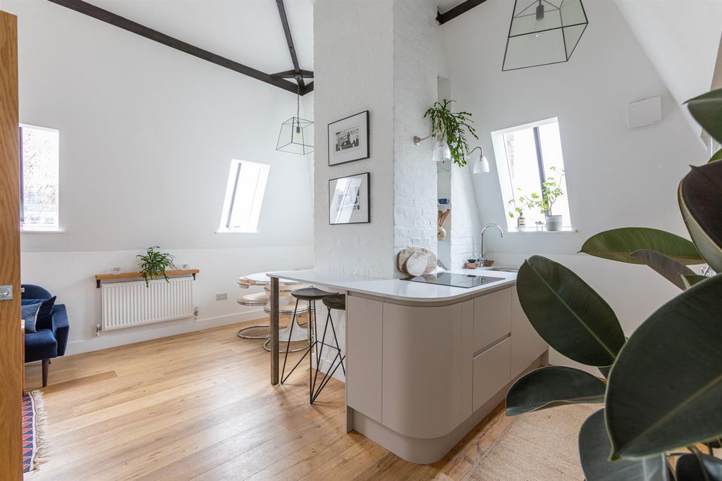 Property photo 1 of 23 Kitchen