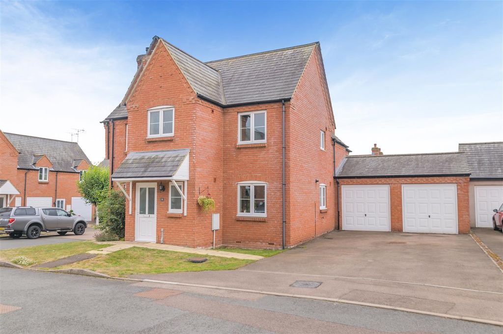 Property photo 1 of 31