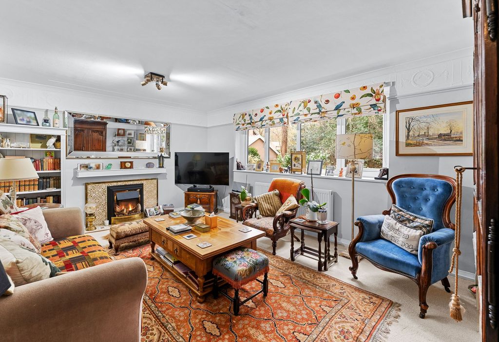 Property photo 3 of 35