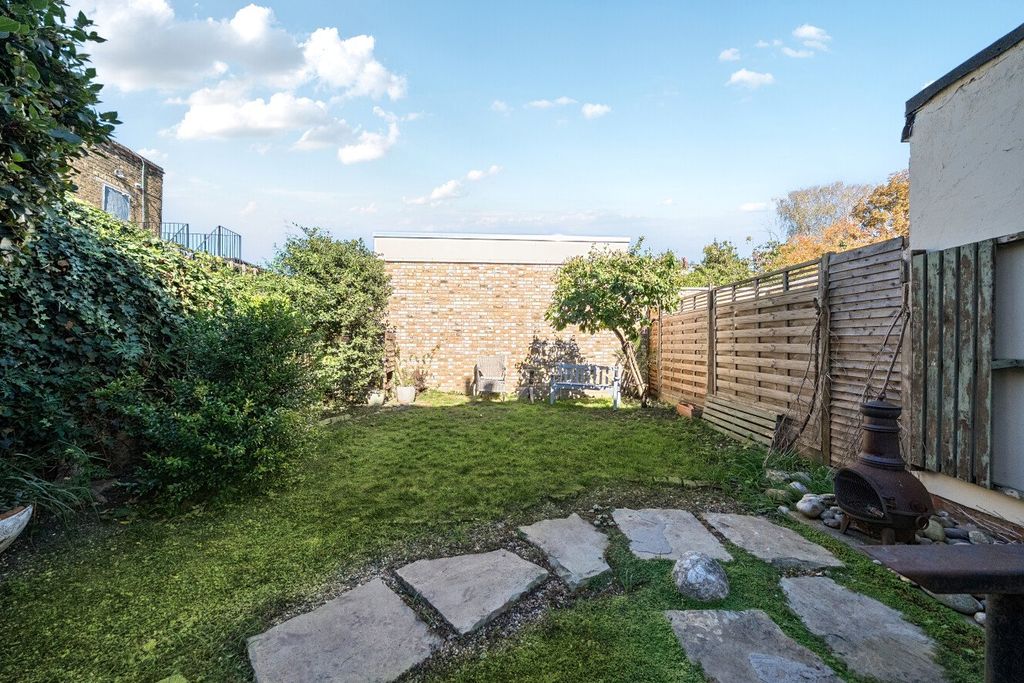 Property photo 3 of 20 Picture No. 07