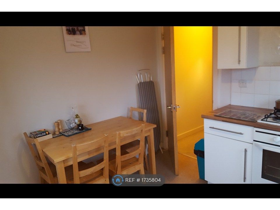 Property photo 3 of 14 Kitchen-02