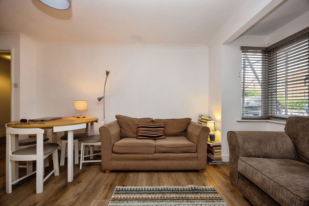 Property photo 3 of 27 Pbox-Img.Jpg