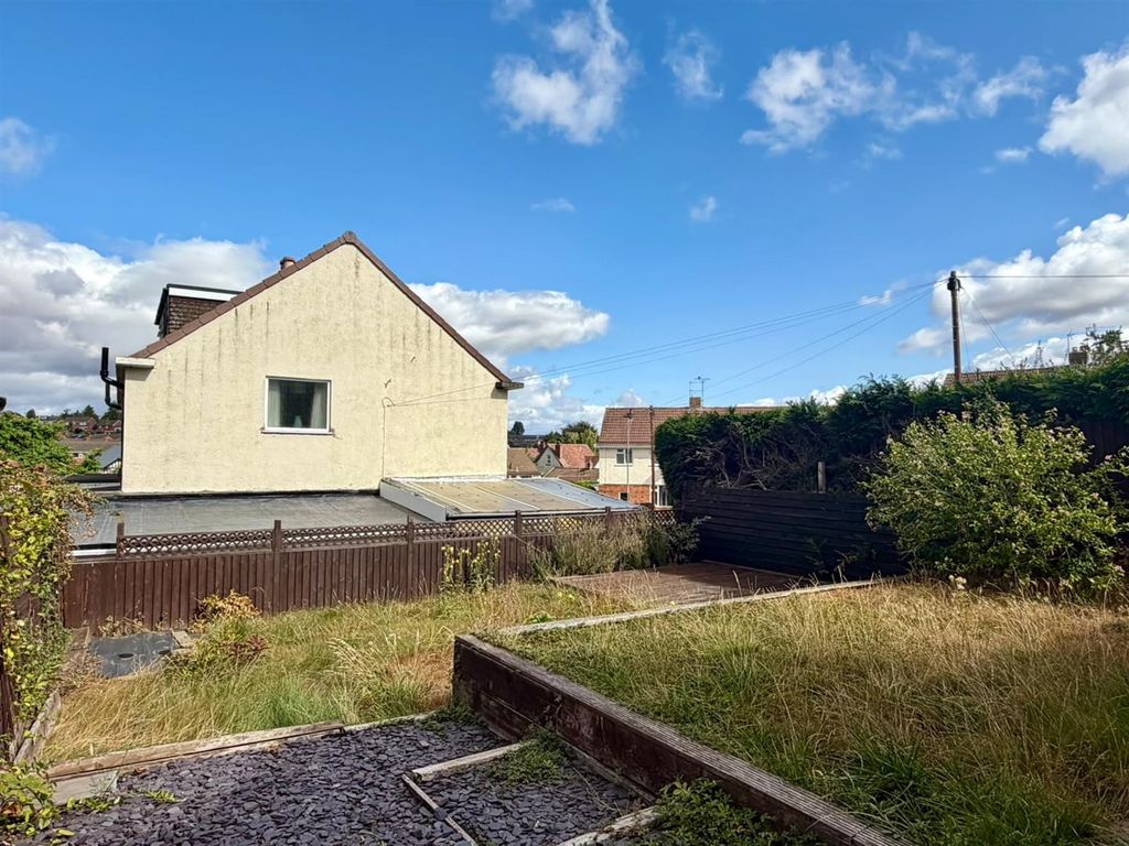 Property photo 2 of 16