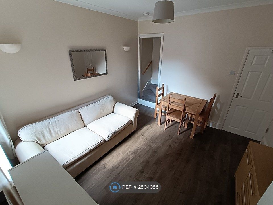 Property photo 1 of 16 Lounge