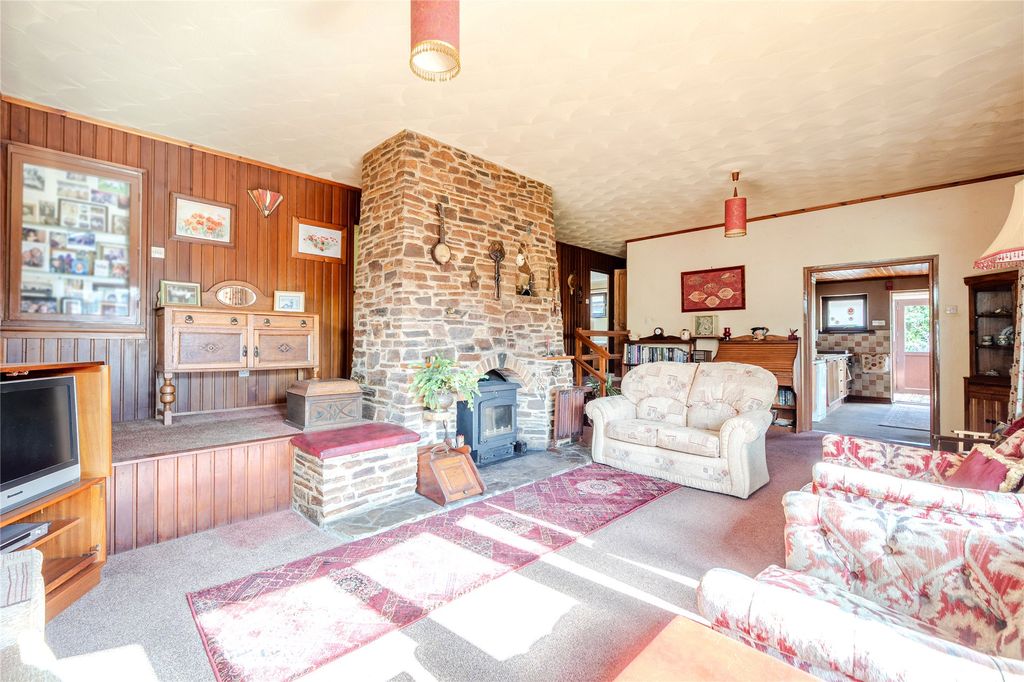 Property photo 2 of 25 Picture No. 23