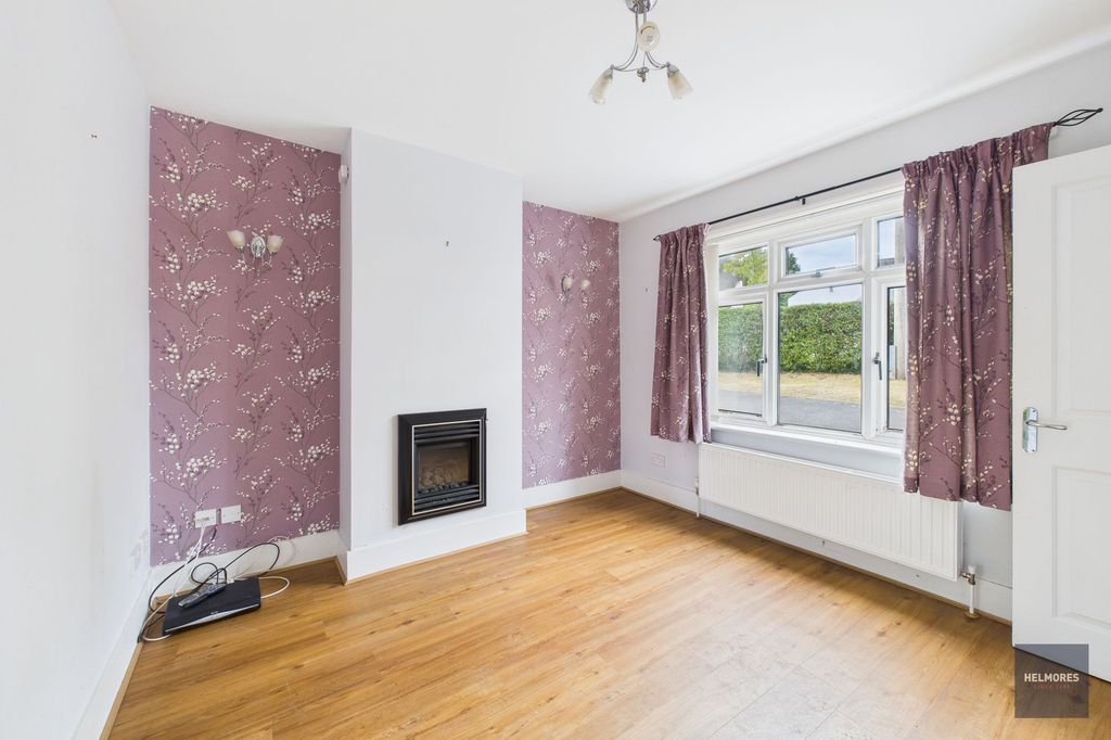 Property photo 3 of 14
