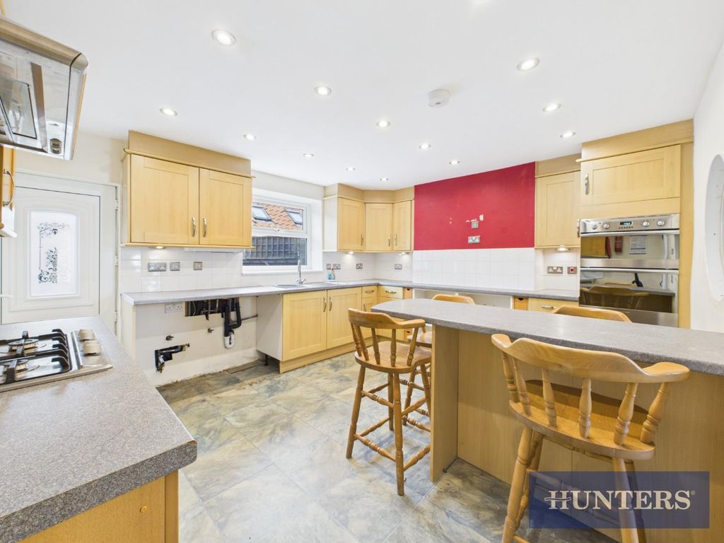 Property photo 2 of 11 Cam05333G0-Pr0224-Still009.Jpg