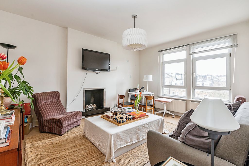 Property photo 1 of 9 1