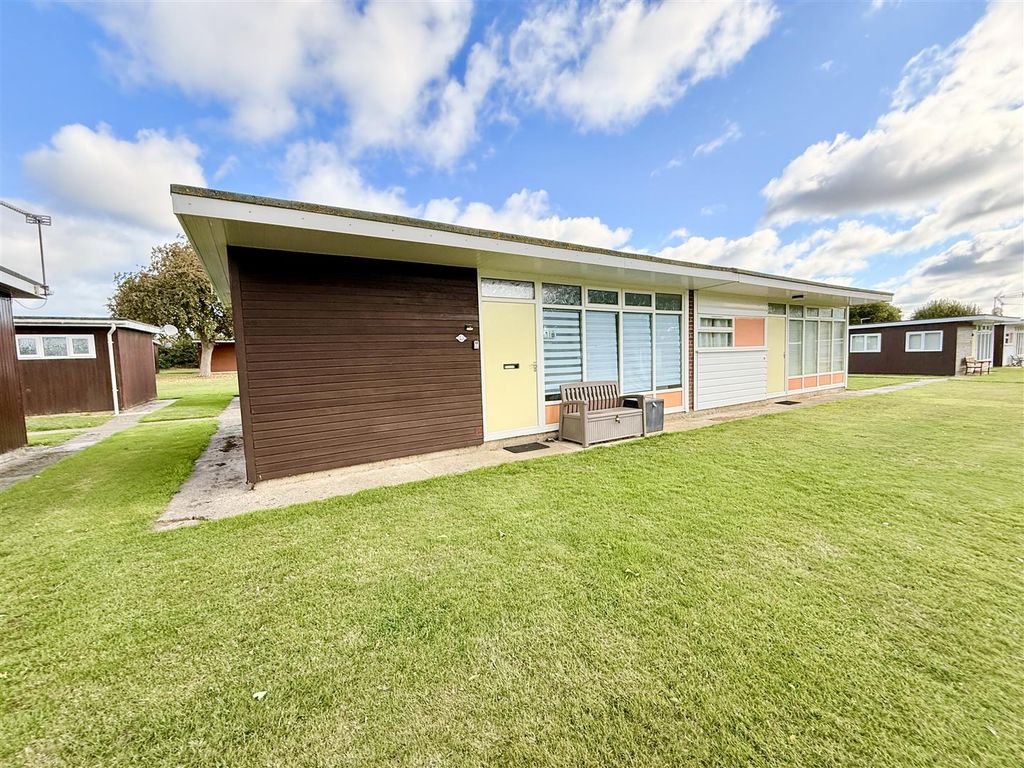 Property photo 1 of 10 Front Aspect