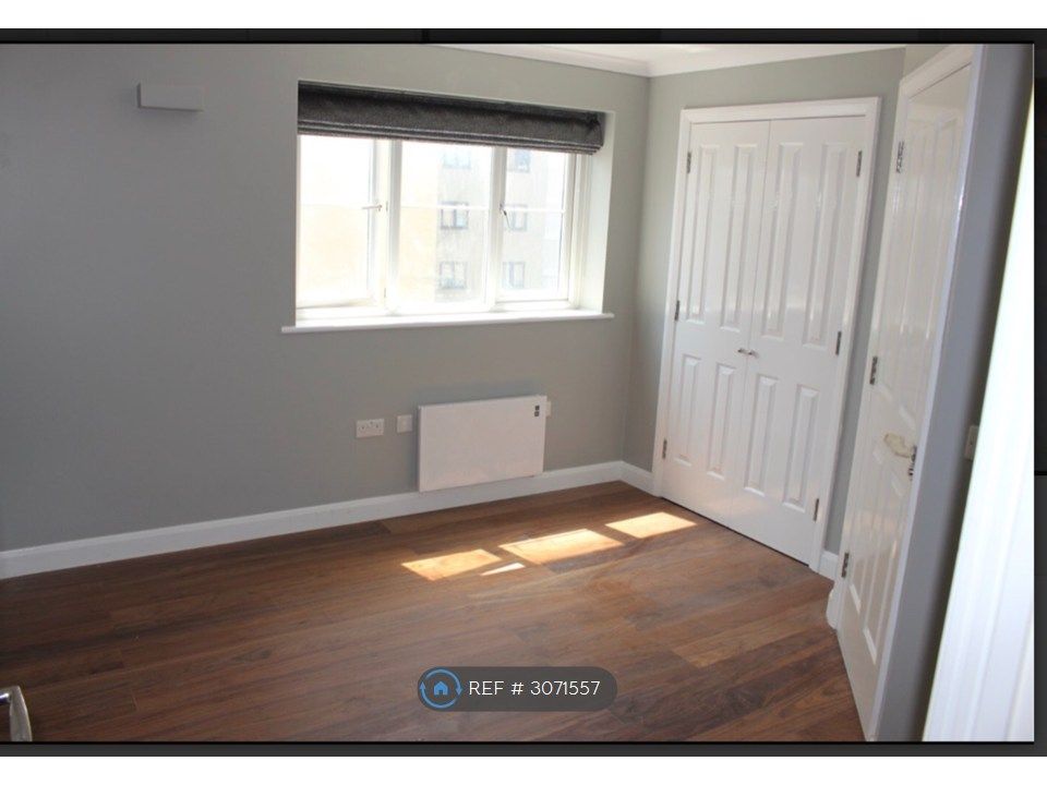 Property photo 3 of 4