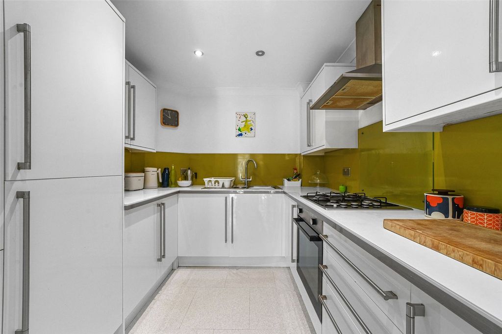 Property photo 3 of 15 Picture No. 16