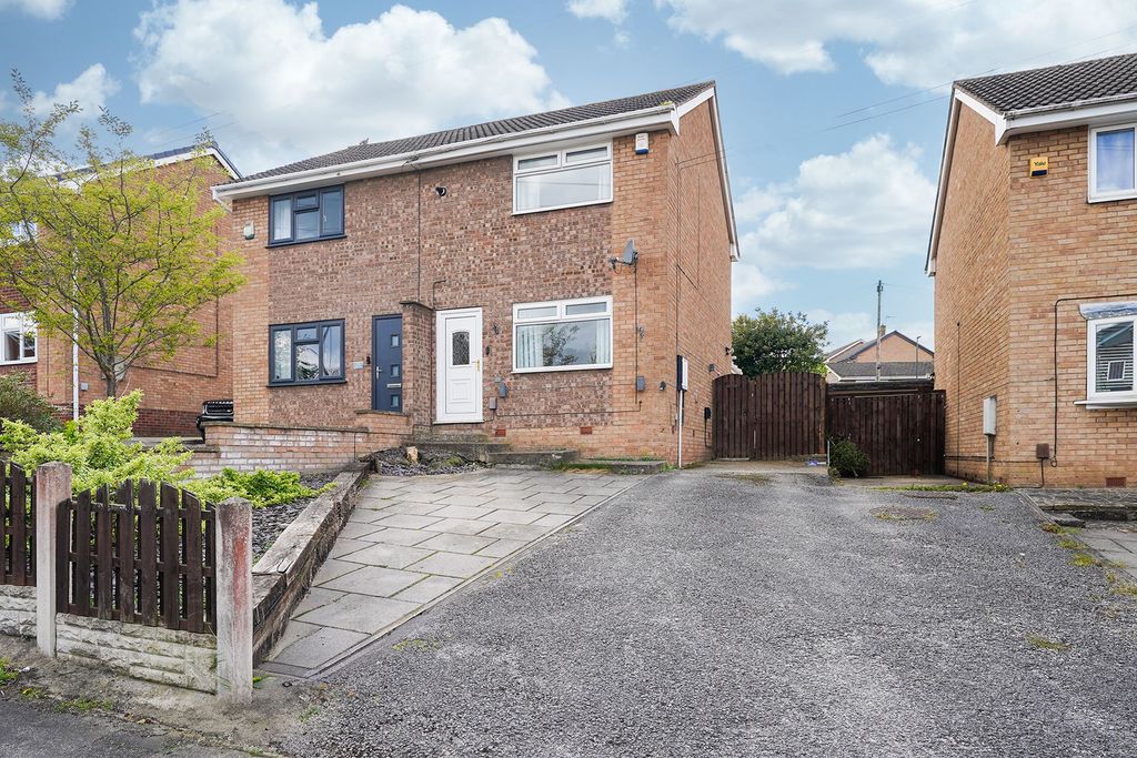 Property photo 1 of 18